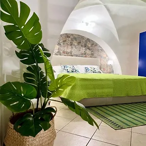 Ursino Casa vacanze Aeroporto di Catania Fontana Rossa
